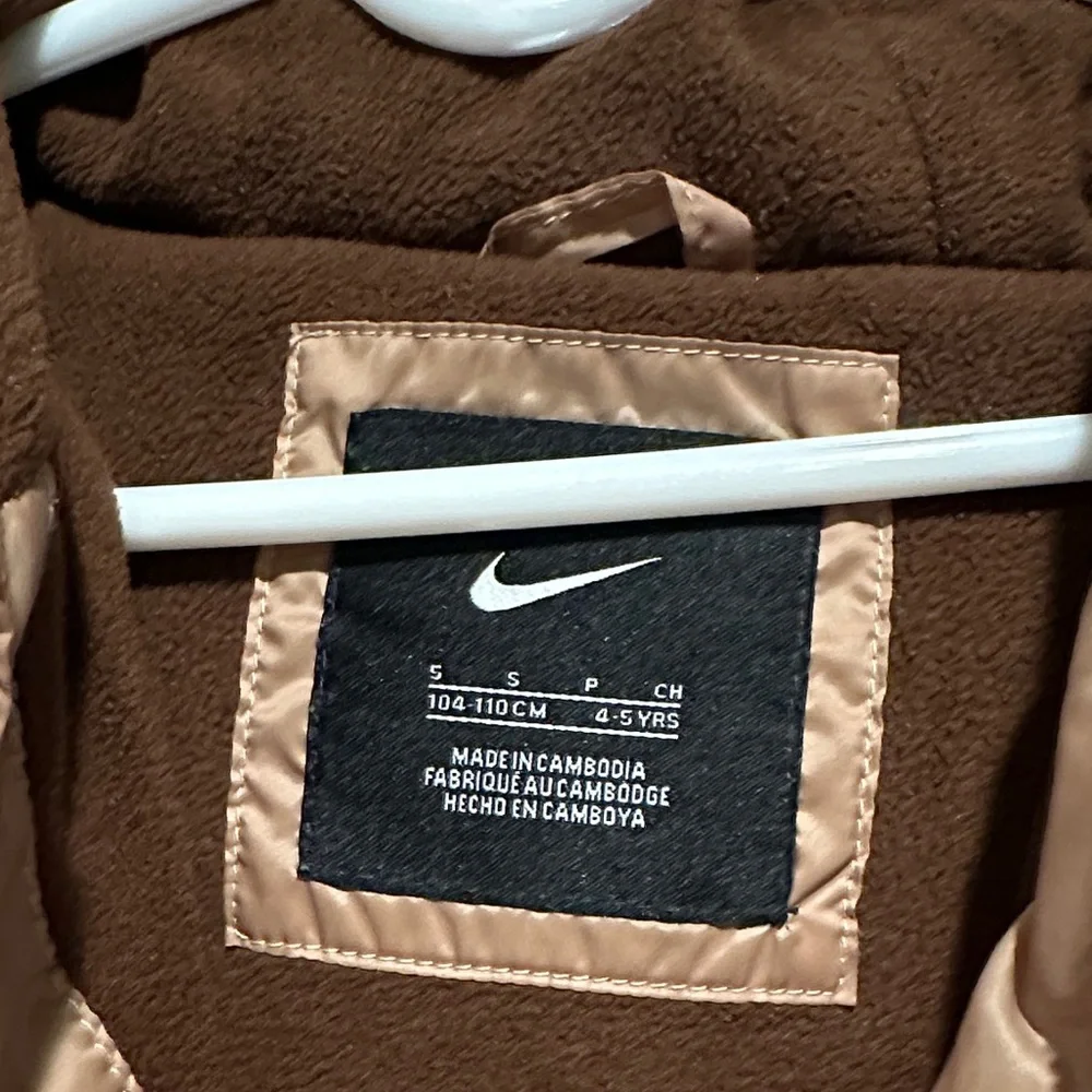 Nike Beige Puffer Jacket Size: 5